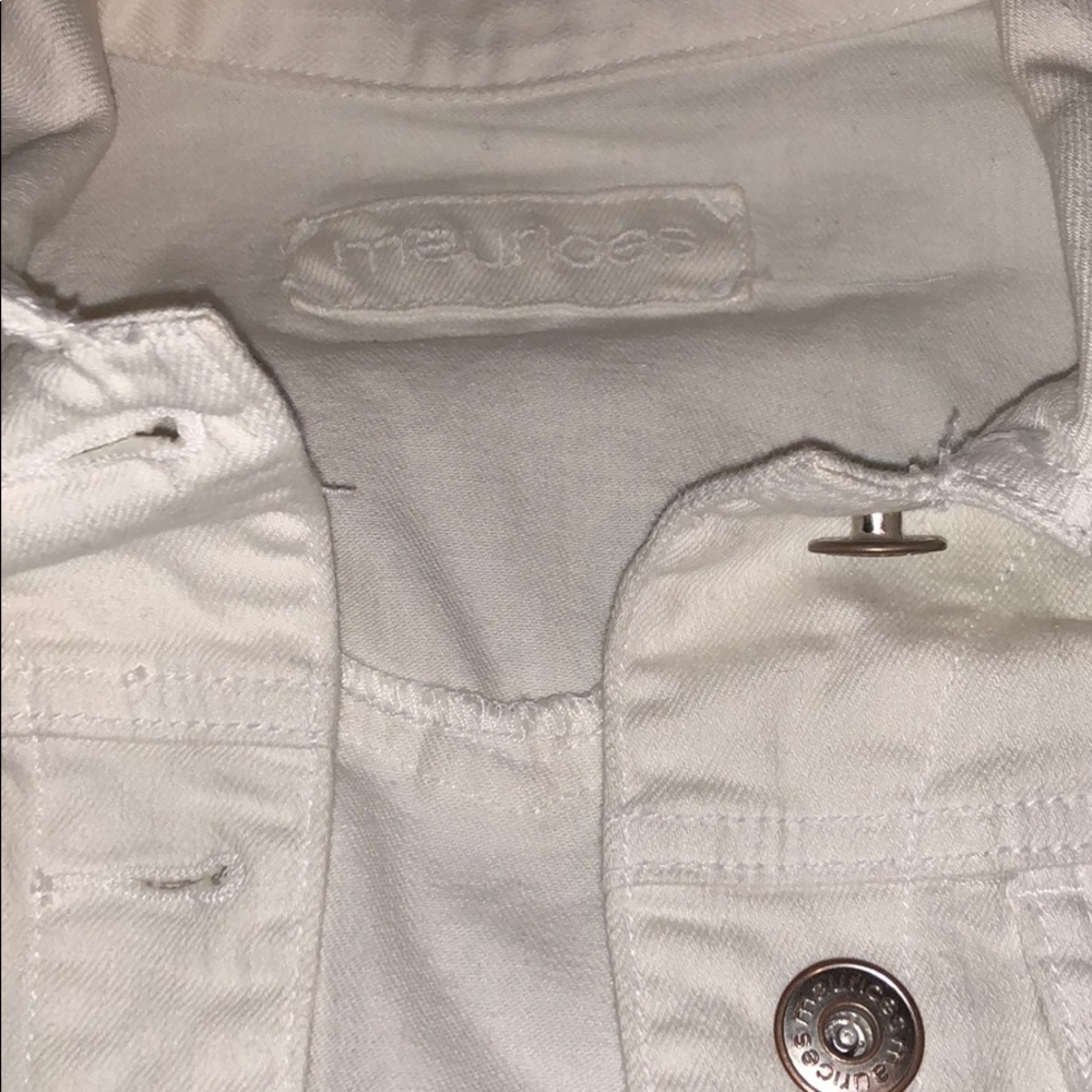 vest! - Picture 2 of 3